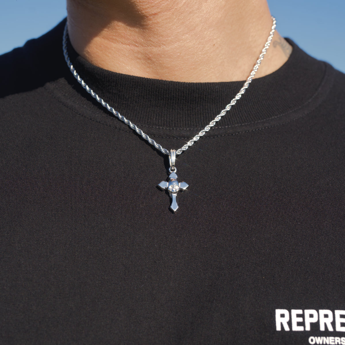 Skull Cross Pendant - White Gold